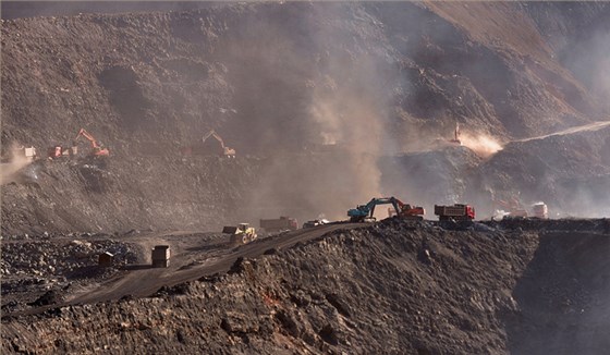 矿山图片改巨细